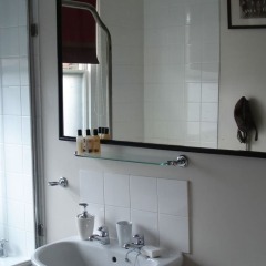 Отель 16 St Alfeges ванная
