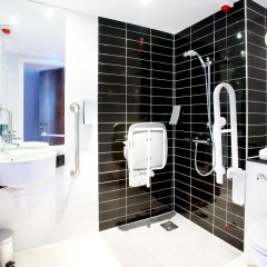 Отель Holiday Inn Express London City ванная