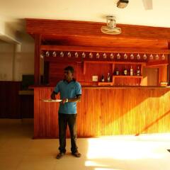 Lanka Beach Hotel гостиничный бар