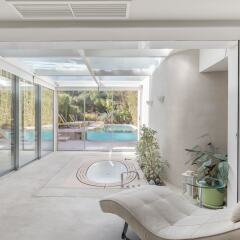 Отель Athens Beachfront Luxury Villa Греция, Афины - отзывы, цены и фото номеров - забронировать отель Athens Beachfront Luxury Villa онлайн бассейн фото 2