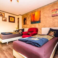 Отель Wohnzeit Köln Apartment Германия, Кёльн - отзывы, цены и фото номеров - забронировать отель Wohnzeit Köln Apartment онлайн комната для гостей