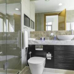 Отель MaisonPrive Holiday Homes - Iris Blue ванная фото 2