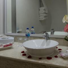Отель Bel Air Collection and Spa Cancun Resort Мексика, Канкун - 2 отзыва об отеле, цены и фото номеров - забронировать отель Bel Air Collection and Spa Cancun Resort онлайн ванная фото 2
