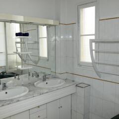 Отель L'atelier Франция, Ницца - отзывы, цены и фото номеров - забронировать отель L'atelier онлайн ванная