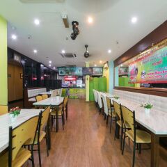 Отель OYO 126 Rae Hotel Малайзия, Куала-Лумпур - отзывы, цены и фото номеров - забронировать отель OYO 126 Rae Hotel онлайн гостиничный бар