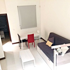 Отель Roisa Suites комната для гостей