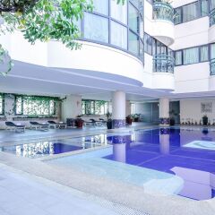 Отель Makati Palace Hotel Филиппины, Макати - отзывы, цены и фото номеров - забронировать отель Makati Palace Hotel онлайн бассейн