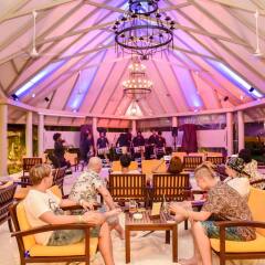 Отель Adaaran Prestige Ocean Villas Остров Гасфинолу питание