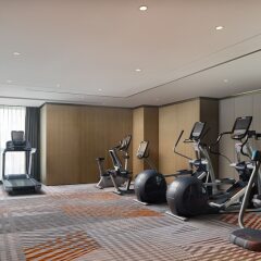 Отель Sheraton Shenzhen Nanshan Шэньчжэнь фитнесс-зал фото 2