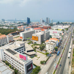 J Inspired Hotel Pattaya Паттайя балкон