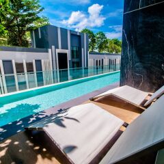 Отель Central Pattaya Residence - The BASE Condo Pattaya Паттайя с домашними животными