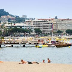 Отель Novotel Suites Cannes Centre пляж