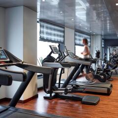 Отель Sofitel Munich Bayerpost фитнесс-зал