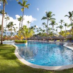 Отель Majestic Elegance Punta Cana - All Inclusive Доминикана, Пунта Кана - 9 отзывов об отеле, цены и фото номеров - забронировать отель Majestic Elegance Punta Cana - All Inclusive онлайн бассейн