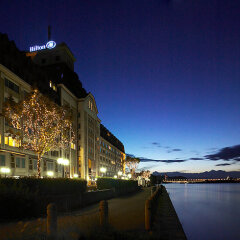 Отель Hilton Vienna Danube Waterfront пляж
