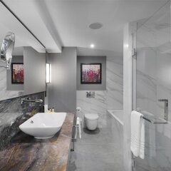 Отель InterContinental Sofia Болгария, София - 2 отзыва об отеле, цены и фото номеров - забронировать отель InterContinental Sofia онлайн ванная фото 2