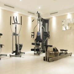 Отель La Cour Des Augustins Boutique Gallery Design Hotel Швейцария, Женева - отзывы, цены и фото номеров - забронировать отель La Cour Des Augustins Boutique Gallery Design Hotel онлайн фитнесс-зал фото 2