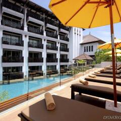 Отель Buri Tara Resort бассейн фото 3