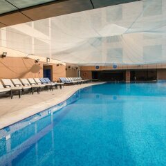 Mercure Dubai Barsha Heights Hotel Suites бассейн
