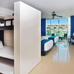 Отель Seadust Cancun Family Resort Мексика, Канкун - 1 отзыв об отеле, цены и фото номеров - забронировать отель Seadust Cancun Family Resort онлайн удобства в номере фото 2