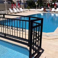 Oasis Hotel бассейн фото 3