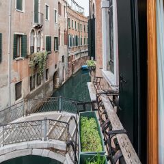Hotel La Fenice Et Des Artistes балкон