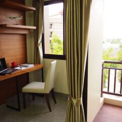 The Route Sriracha Hotel and Residence удобства в номере