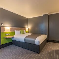 Отель Thistle Express Luton комната для гостей фото 4