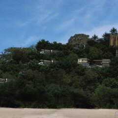 Отель The Naka Phuket пляж