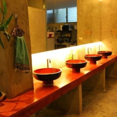 Ai Phuket Hostel ванная