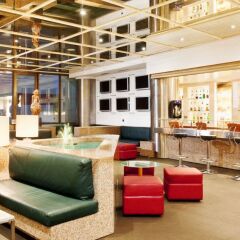 Отель Holiday Inn Lisbon Continental гостиничный бар фото 3