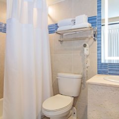 Windward Passage Hotel in St. Thomas, U.S. Virgin Islands from 219$, photos, reviews - zenhotels.com bathroom