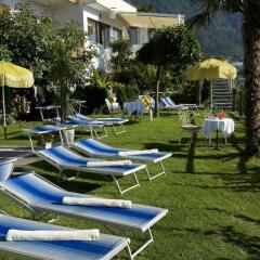 Hotel Appartements Graf Hartwig Сцена бассейн