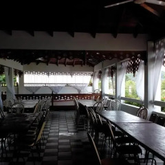 Village Hotel питание