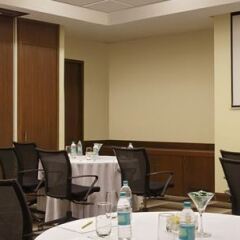 Отель Hilton Garden Inn New Delhi/Saket фото 13