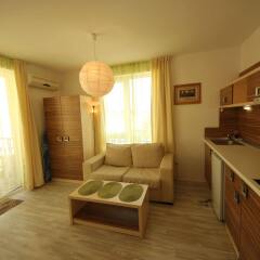 Апартаменты Menada Rainbow Apartments Солнечный берег комната для гостей