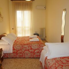 Отель B&B Piazza 300mila Лечче комната для гостей фото 3
