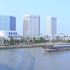 Отель Golden Tulip Suzhou Residence пляж