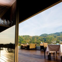 Отель Casa Del M Resort Phuket Патонг гостиничный бар