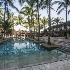 Chatrium Hotel Royal Lake Yangon с домашними животными