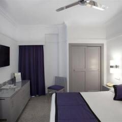 Отель Riu Nautilus - Adults only Испания, Торремолинос - отзывы, цены и фото номеров - забронировать отель Riu Nautilus - Adults only онлайн комната для гостей фото 3