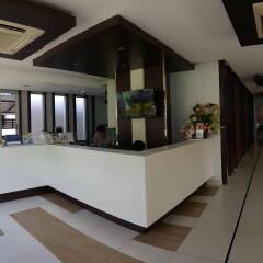 Отель April Suites Pattaya Паттайя интерьер отеля