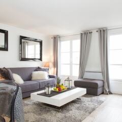 Отель Tuileries - Louvre Area Apartment Франция, Париж - отзывы, цены и фото номеров - забронировать отель Tuileries - Louvre Area Apartment онлайн комната для гостей фото 4