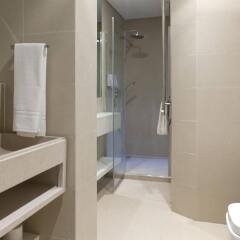 Отель Lisbon Serviced Apartments - Baixa Chiado Португалия, Лиссабон - 1 отзыв об отеле, цены и фото номеров - забронировать отель Lisbon Serviced Apartments - Baixa Chiado онлайн ванная фото 2