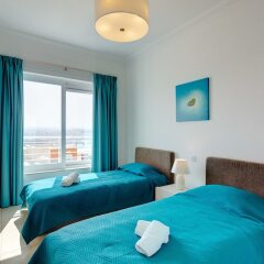 Отель Seafront LUX Apartment wt Pool, Upmarket Area Мальта, Слима - отзывы, цены и фото номеров - забронировать отель Seafront LUX Apartment wt Pool, Upmarket Area онлайн комната для гостей фото 4