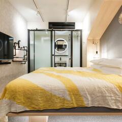 Hotel With Urban Deli комната для гостей