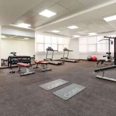 Отель Ramada Encore Kuwait Downtown фитнесс-зал фото 3