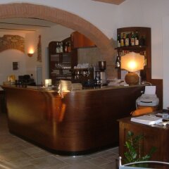 Отель Fattoria La Steccaia Монтескудаио гостиничный бар