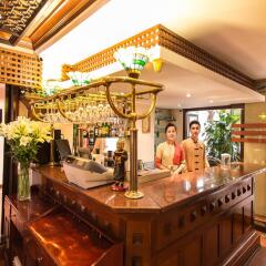 De Syloia Hotel гостиничный бар
