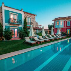 Alacati Onoda Hotel Чешме бассейн